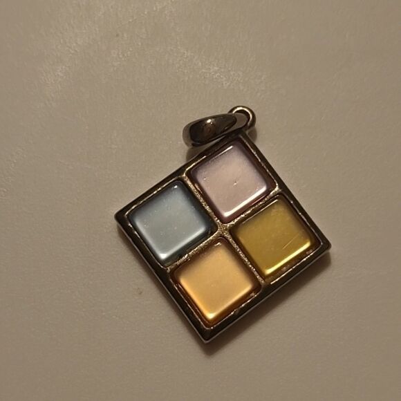 Four Squares Pendant - Picture 1 of 2